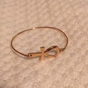 Dainty gold Anke bangle bracelet